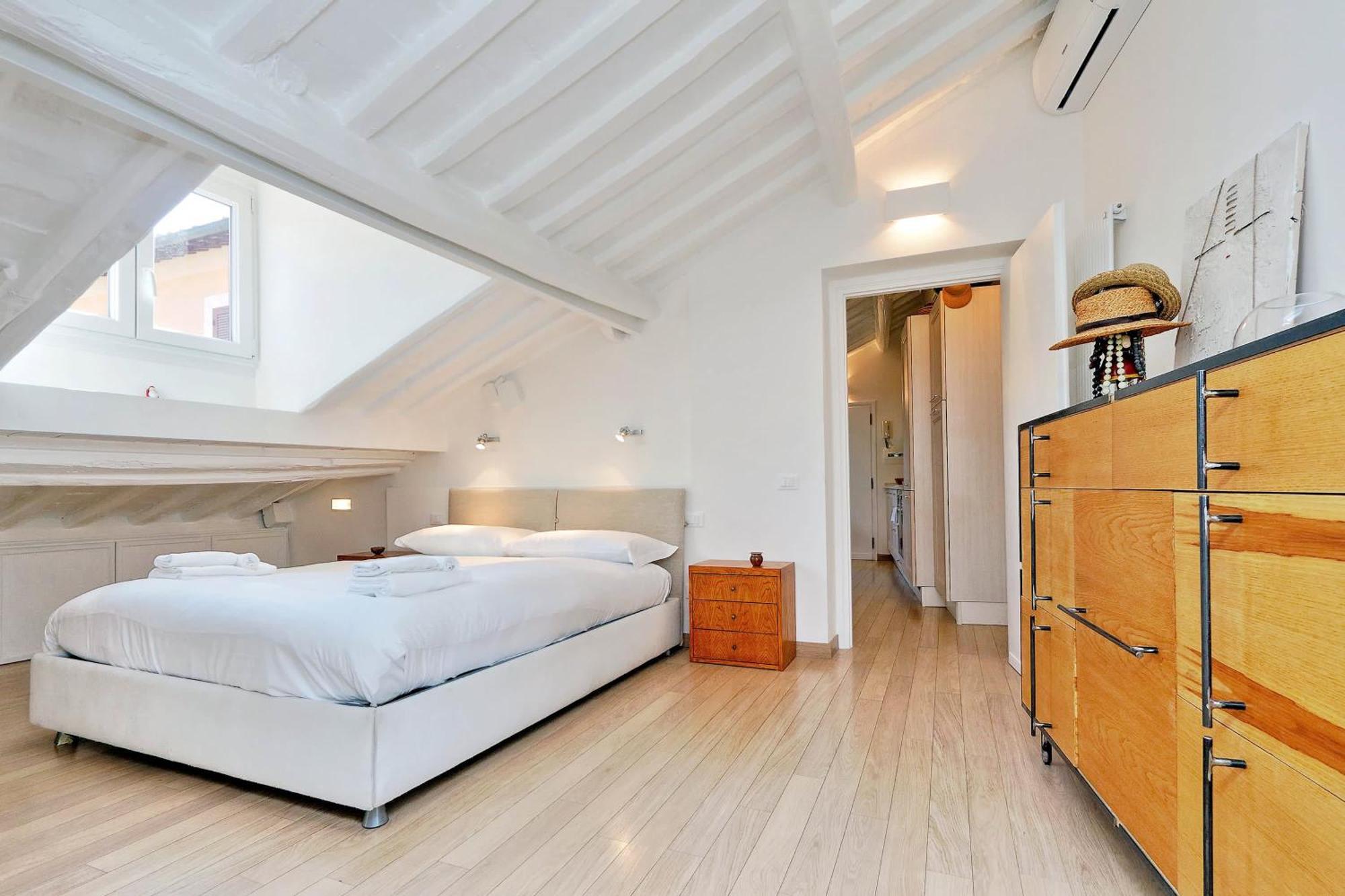 Apartmán Pantheon Charming Attic | Romeloft Exteriér fotografie
